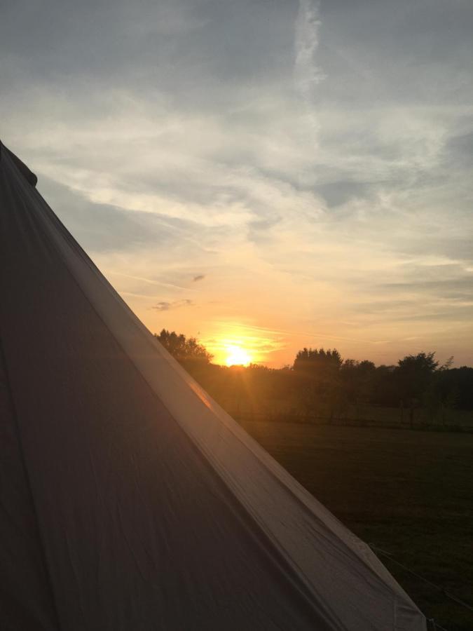 Hopgarden Glamping - Luxury 6M Bell Tent Wadhurst Esterno foto
