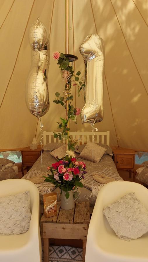 Hopgarden Glamping - Luxury 6M Bell Tent Wadhurst Esterno foto